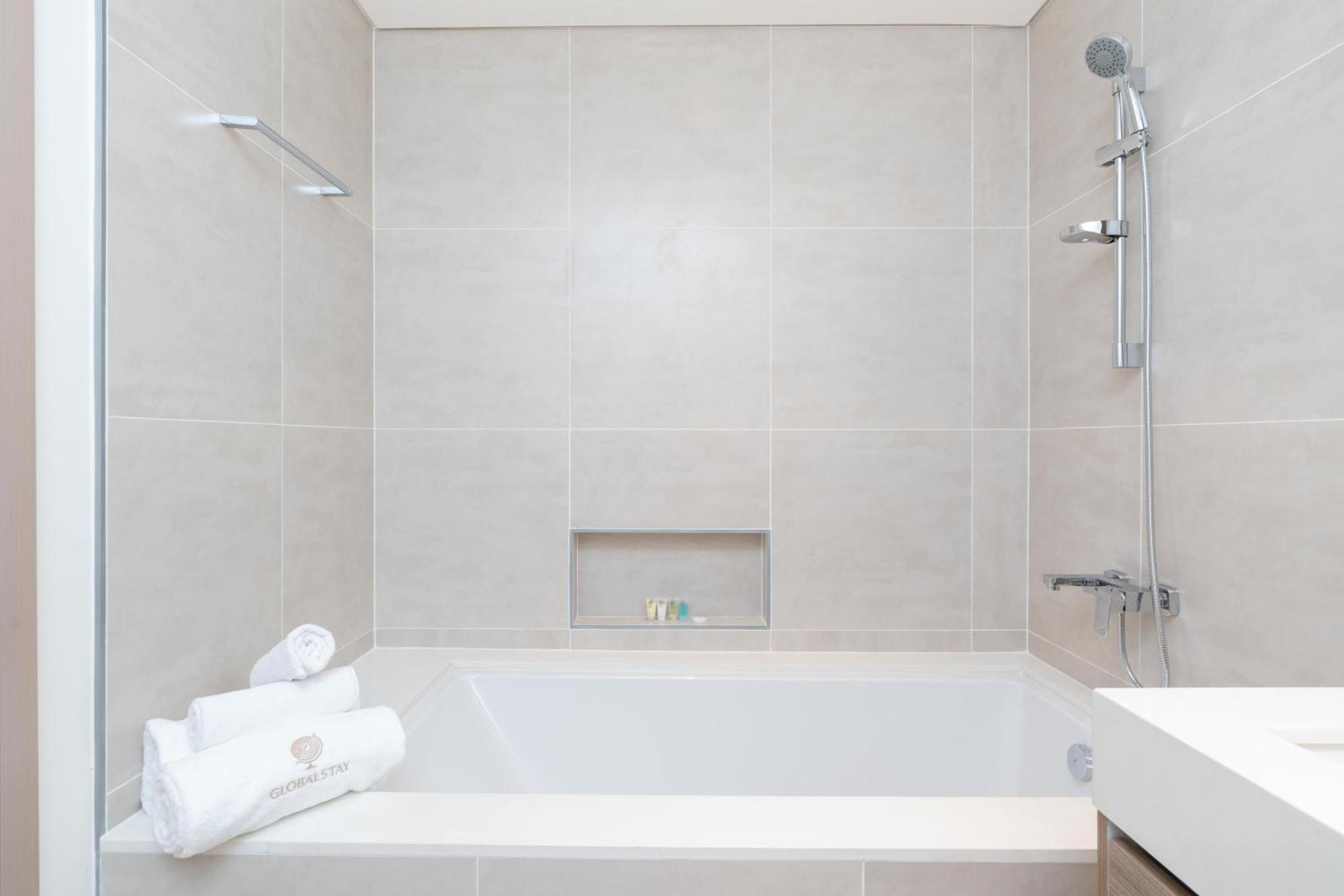 Globalstay Creek Edge Tower Elegant Apartment Dubai